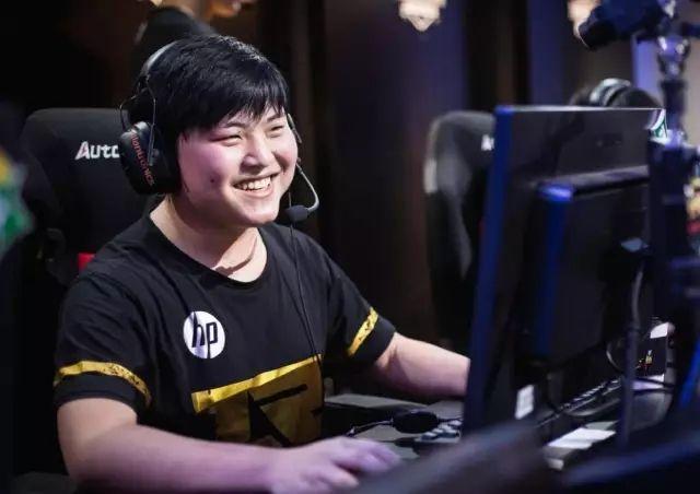 惊天逆转！S赛战队挺进四强的简单介绍