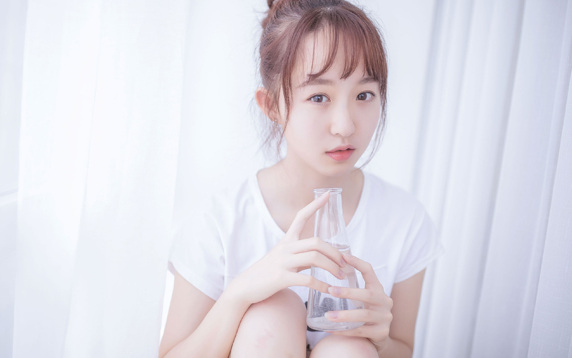 暴雨将至,他是唯一的风暴眼